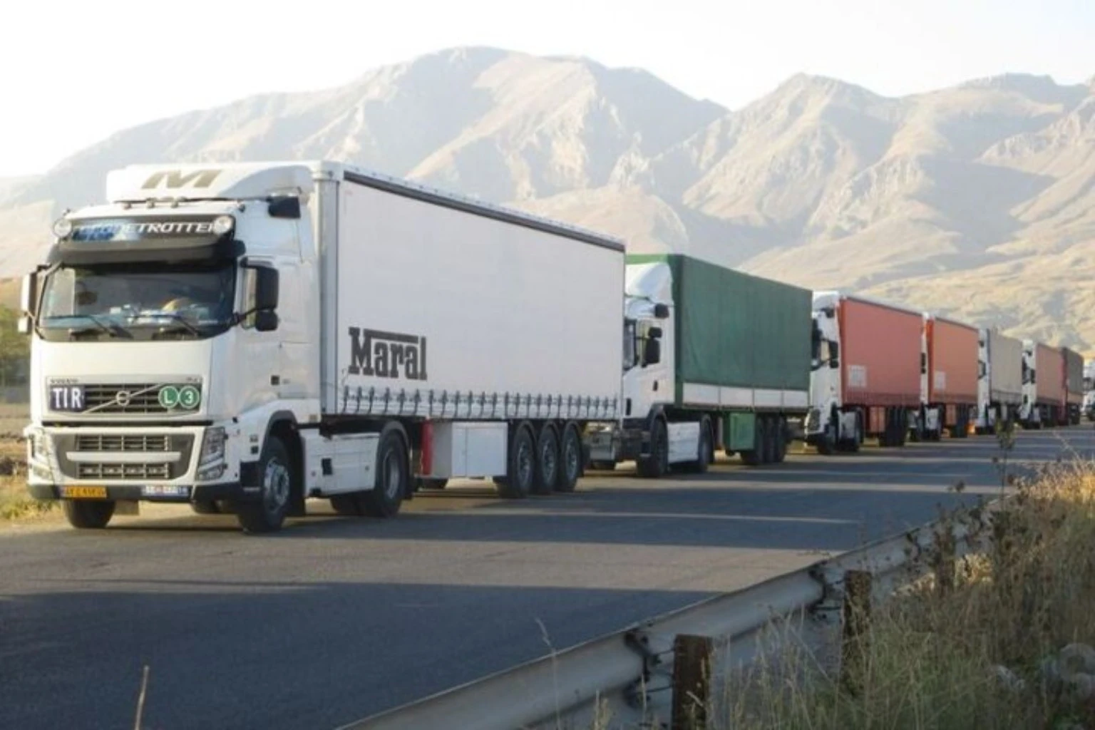 Secure Persian carpet road freight delivery to Europe