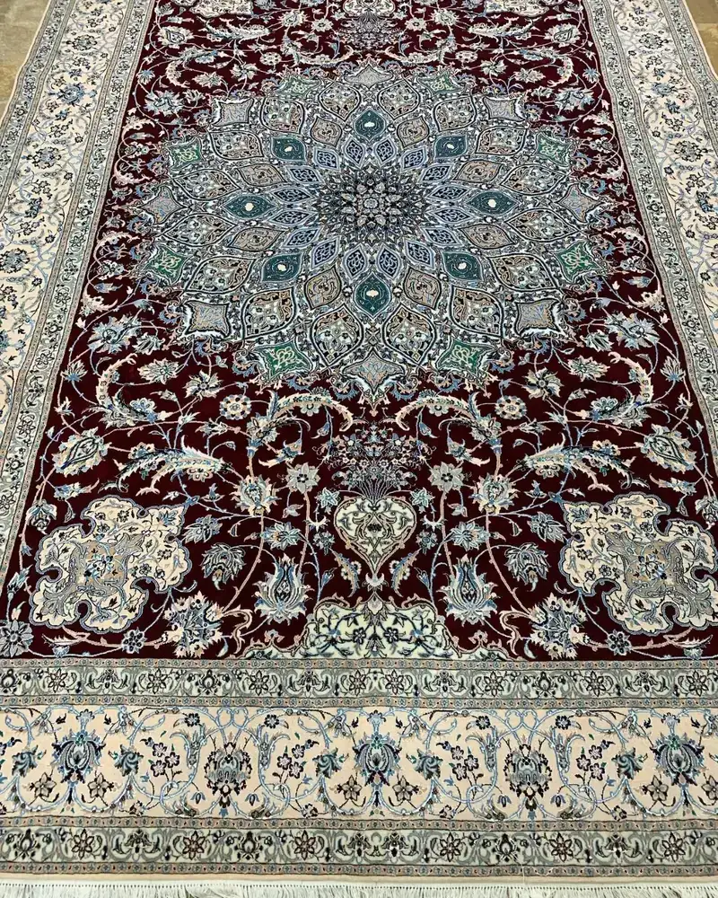 سجادة أصفهان فارسية معقودة يدوياً — ميدالية قبة شعاعية حمراء لاكية — 200 × 300 cm, PRR-IS-043