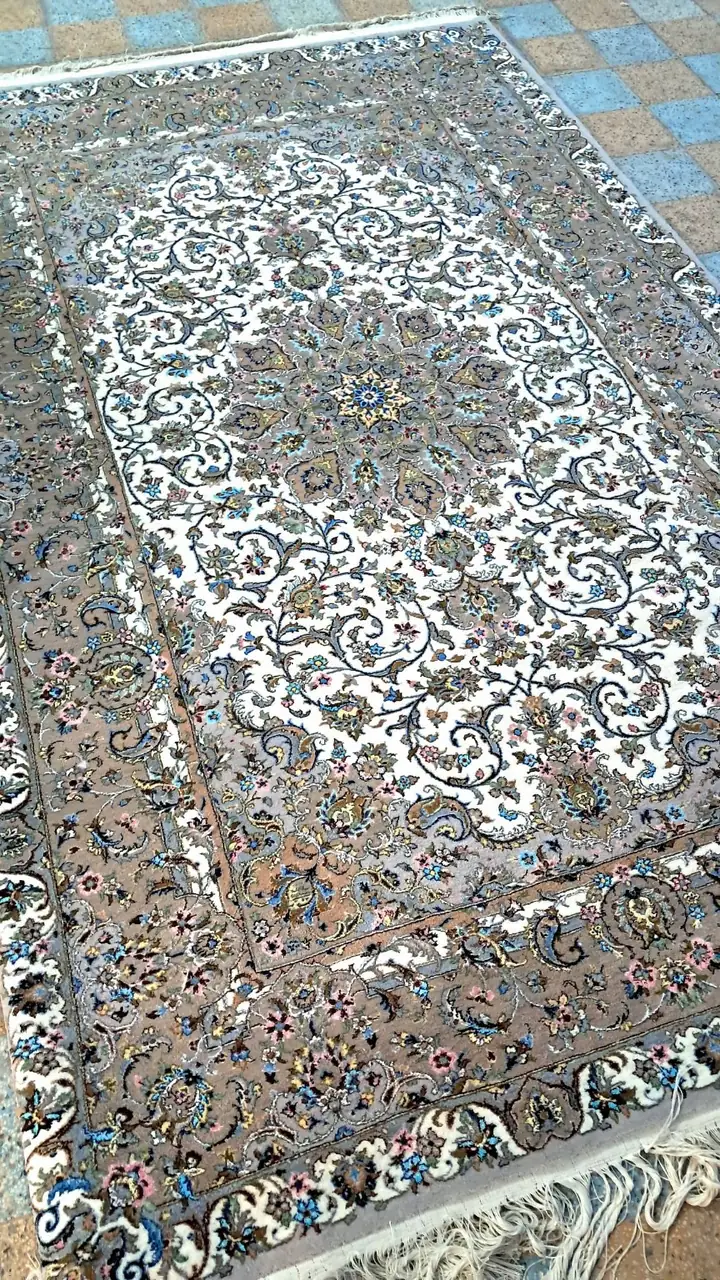 Full view of PRR-KH-030 Imperial Isfahan Medallion handmade Kashan carpet with ivory field and taupe floral border