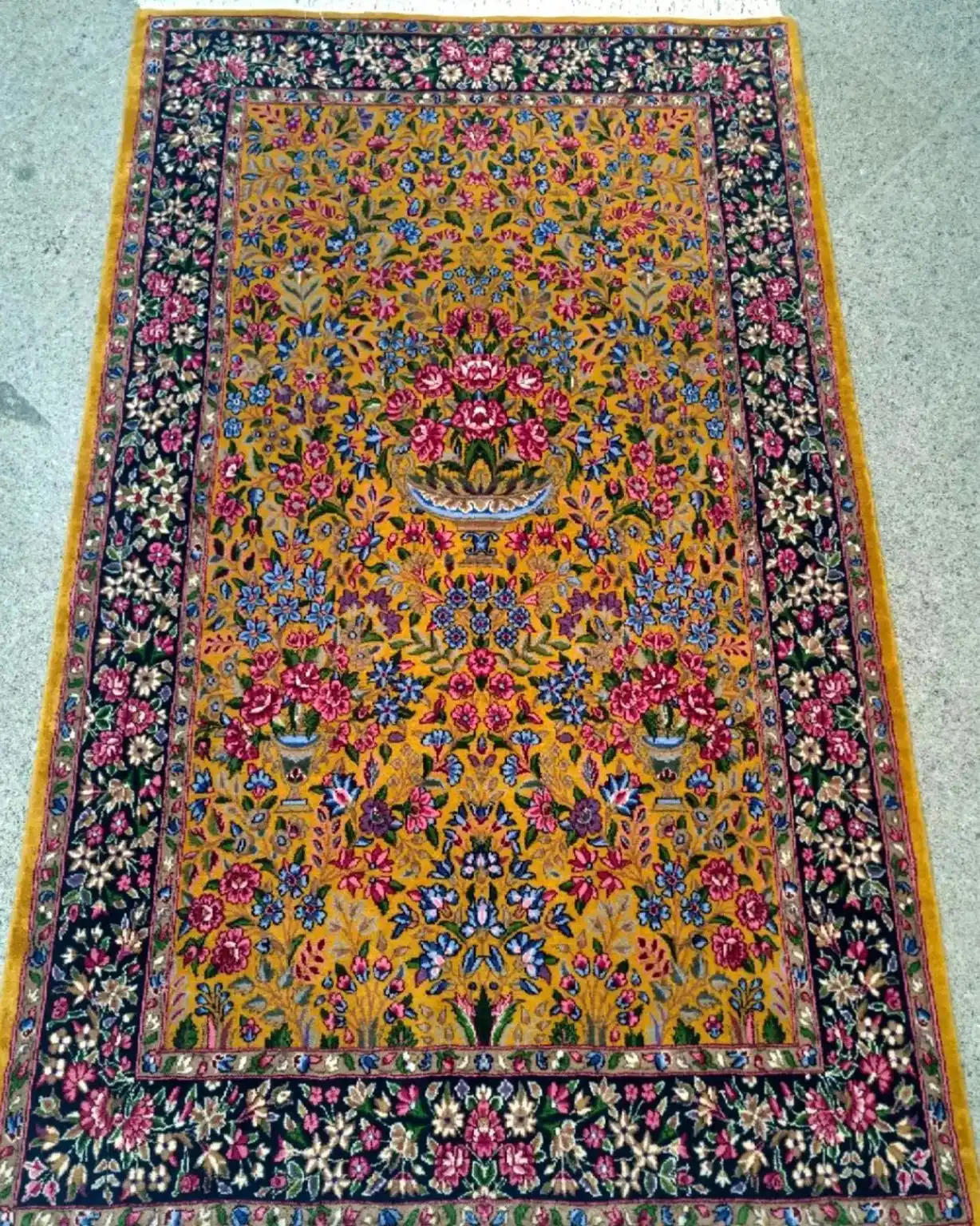 Saffron Vase Garden of Kerman — full rug view
