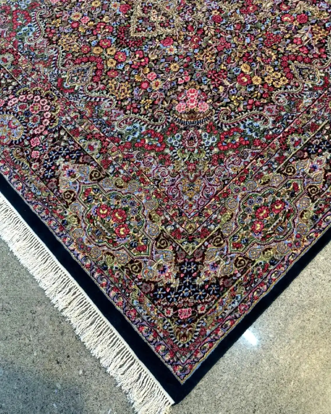 Twin Midnight Blossom Medallions of Kerman — border detail