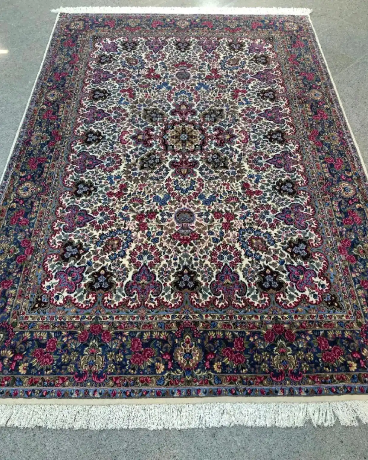 Ivory Sapphire Blossom — complete view