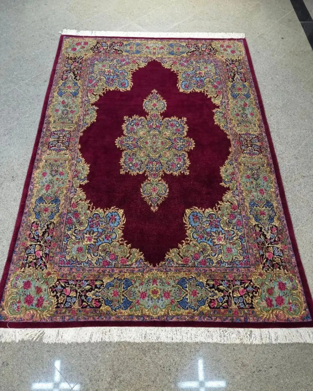 Burgundy Royal Medallion — complete view