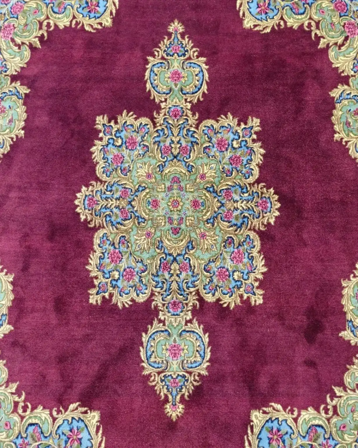 Burgundy Royal Medallion — medallion detail