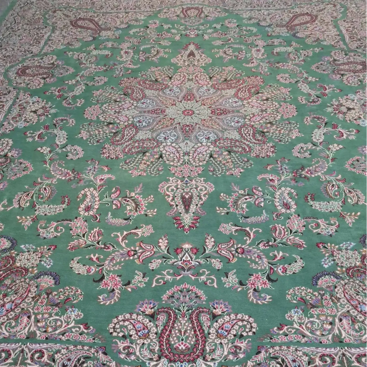 Verdant Paisley Crown — detail 1