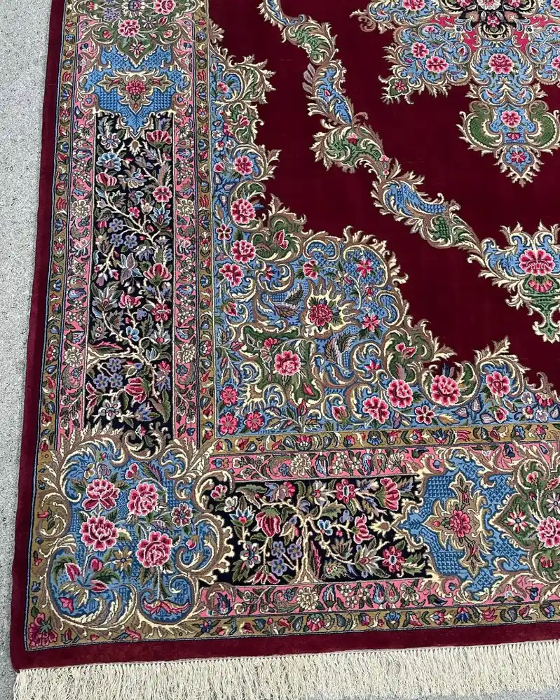 Crimson Royal Arabesque — border detail