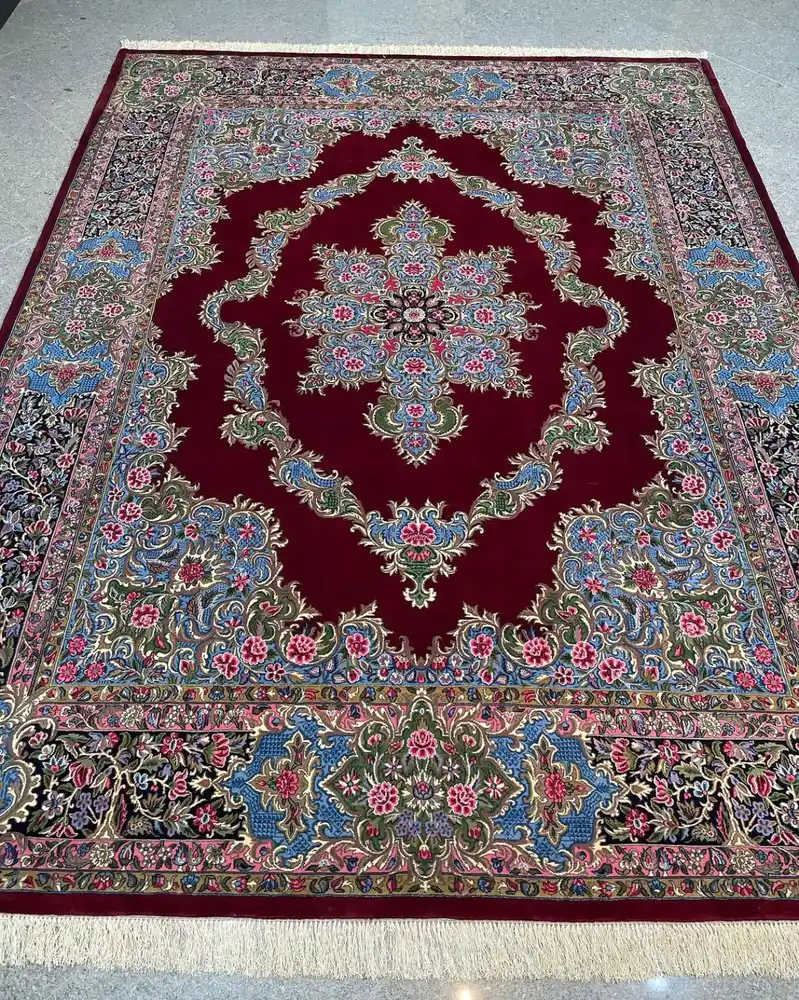 Crimson Royal Arabesque — complete view