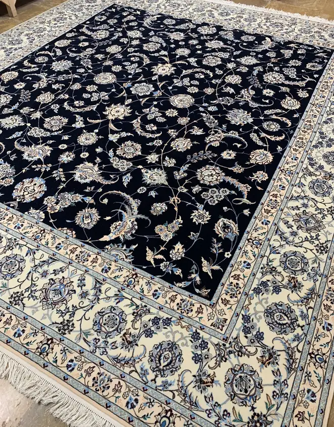 فرش دستباف نایین — افشان — 300 × 400 cm — 2