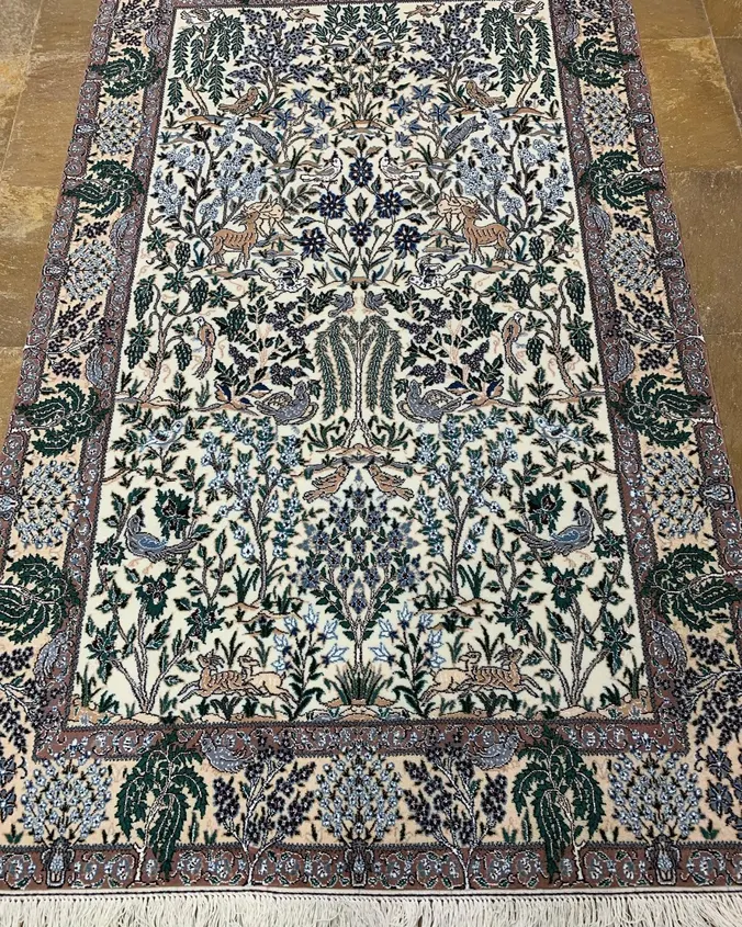 سجادة نايين فارسية معقودة يدوياً — حديقة حيوانات Pahlevan Safa عاجية — 120 × 200 cm, PRR-NN-098