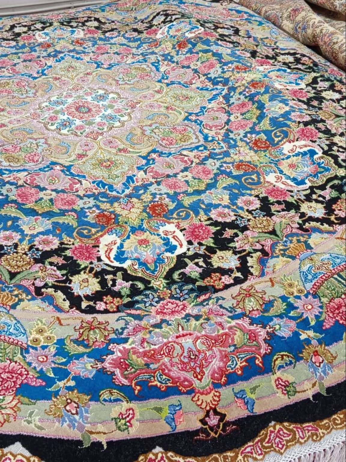 Royal Sapphire Blossom Round Rug — PRR-RR-002 — image 1