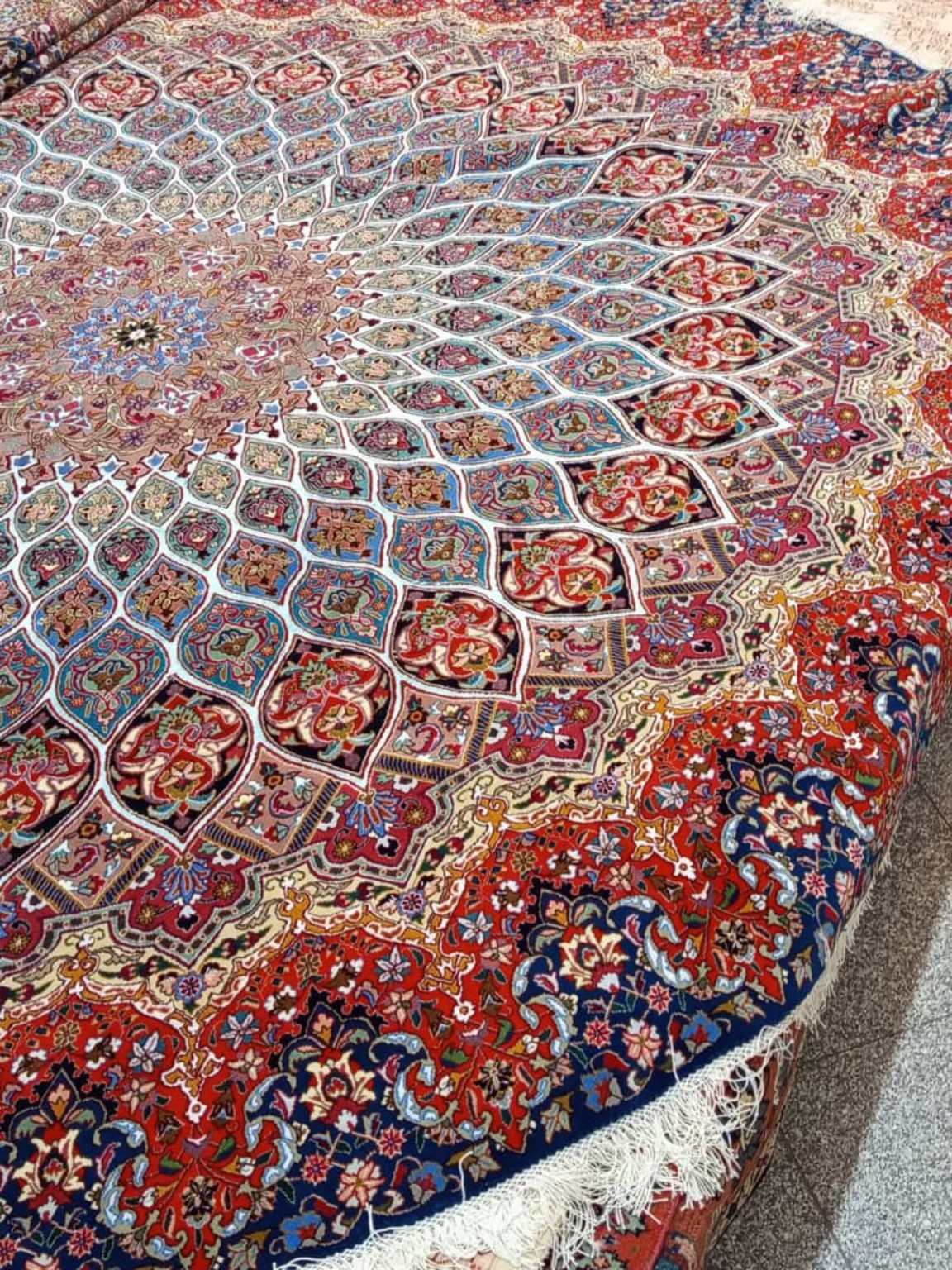 Royal Sunburst Dome Round Rug — PRR-RR-013-D200 — image 1