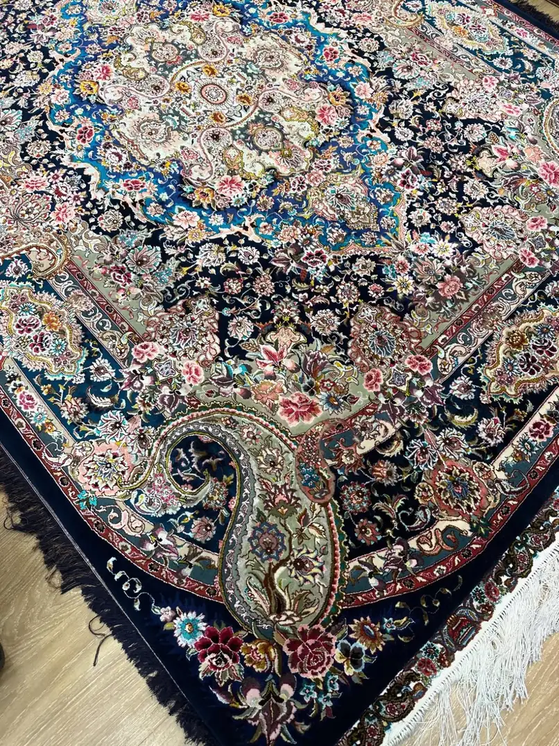 Royal Midnight Medallion Tabriz Carpet — detail 1